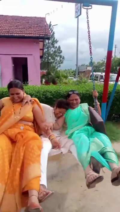 Family Swing Time