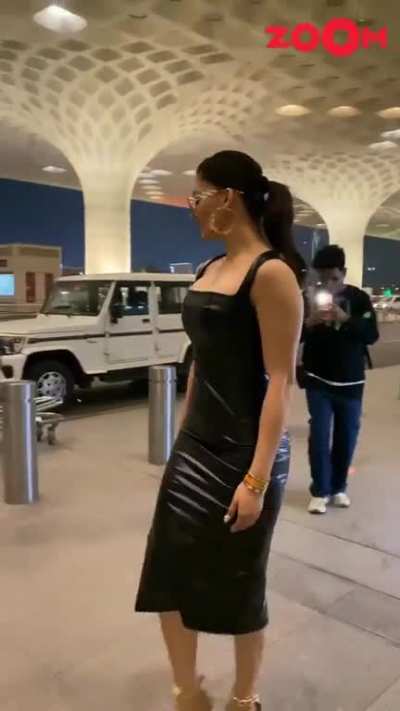 Urvashi Rautela in airport 31st Dec 2022