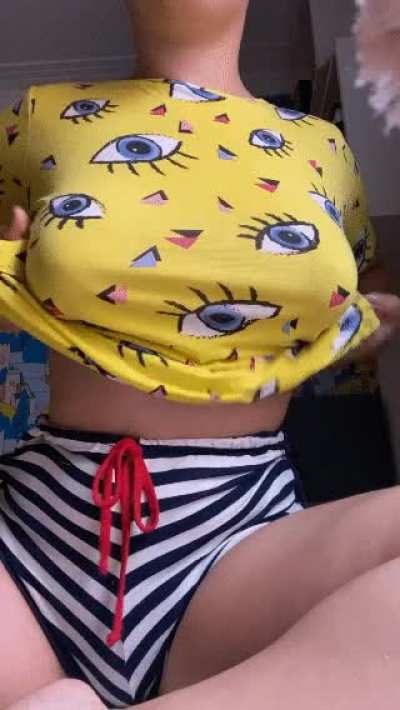 I hope my neighboors cant see me [drop]