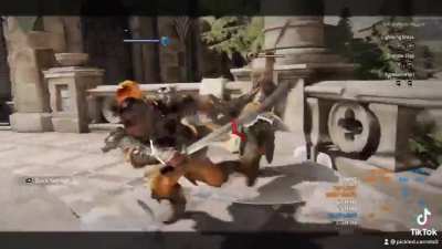 Me and my friend who are long time viewers were learning tiandi and we accidentally dodge attacked at the same time and just went with it
