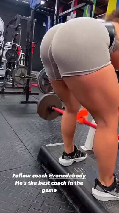 Shadia Castillo