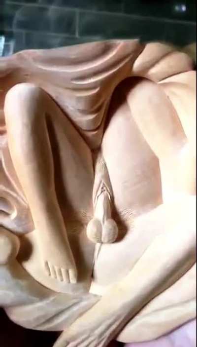 Nice Statue!