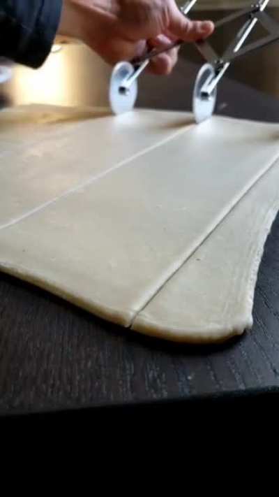 Croissant Bread Cube