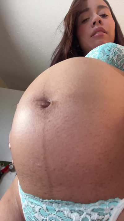 Say YES if you’re willing to gangbang this preggo