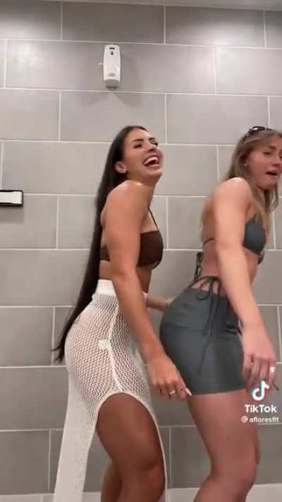 Fit 🍑