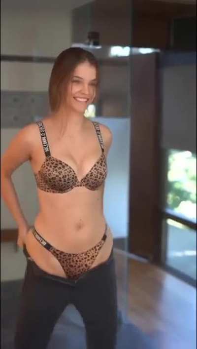 She looks SO SEXY