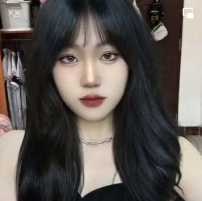 These ladies conforming to Chinese beauty standards