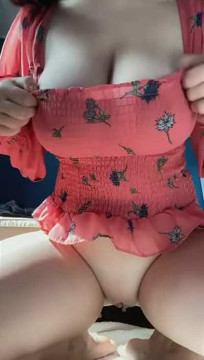 [Drop] The way big titties look in this top drives me nuts.