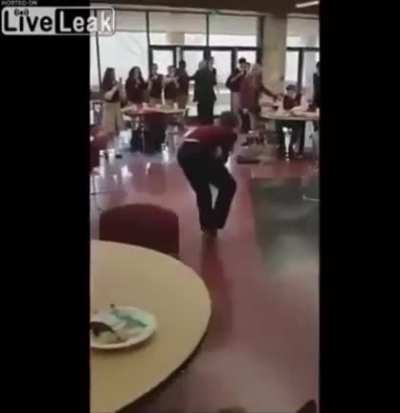 Abd de bir lisede gerçekleşen toplu gıda zehirlenmesi vakası