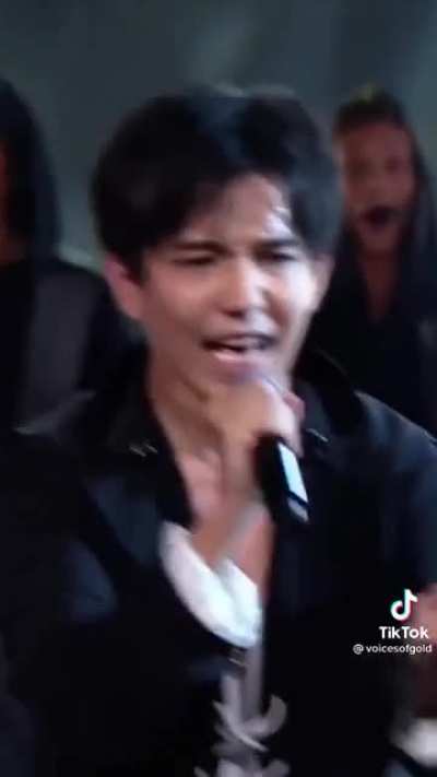C2 to F6 in this performance