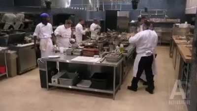 Breaking kitchen!!