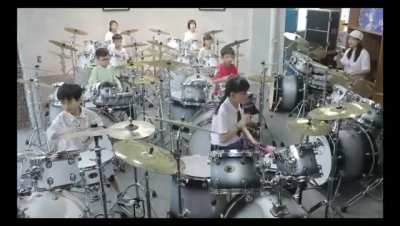 Kids Plays Cheri Cheri Lady by ModernTalking