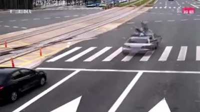 HMFT after I drive a motorcycle on a Chinese road.