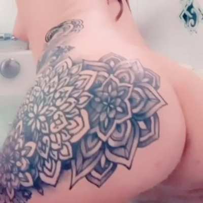 Bath Queefs