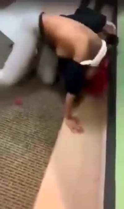 Fight ends in girl getting humiliated 😩