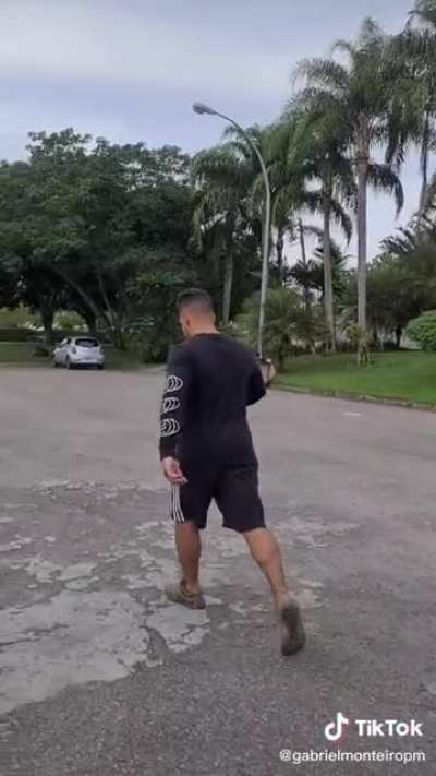 Melhoraram os gráficos do Gabriel Monteiro simulator 👌🏽👌🏽