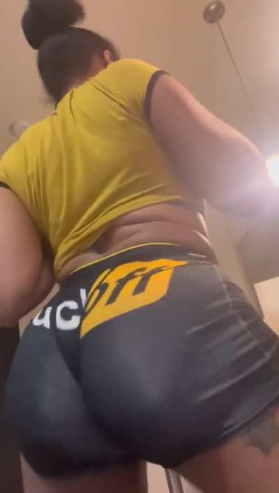 Just pure sexy 