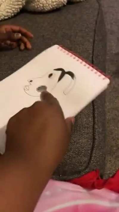 Daughter Draws Mom's Face And Doesn't Know Why Dad's Laughing