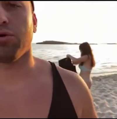 afgan ve surilerin tamamını gönde<wbr>rebil<wbr>ecek tek insan