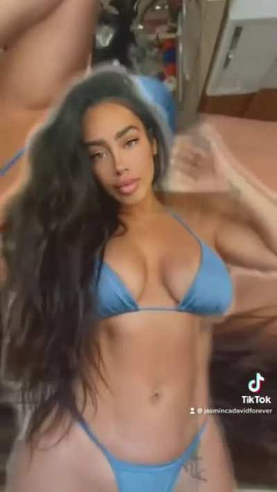@jasmincadavid