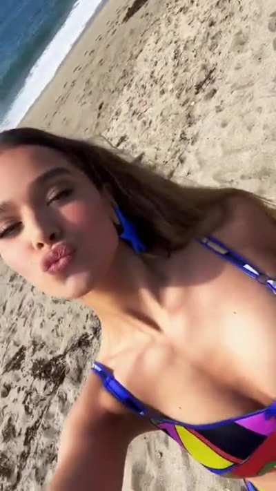 Hailee Queen Steinfield