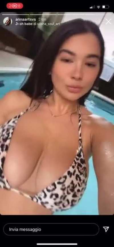 Who likes to swim👀<wbr>👀👀
