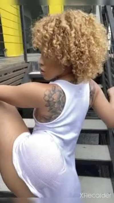 Her Full 10GB Folder in Comme<wbr>nt👇👇