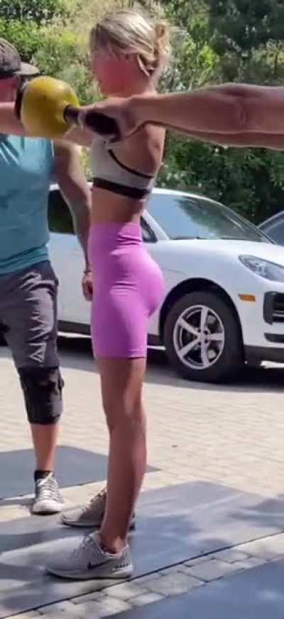 😬