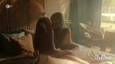 Mersiha Husagic & Xenia Assenza - 
