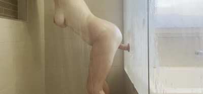 Always take a friend in the shower 🙊