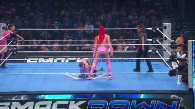 Tonight On WWE Friday Night SmackDown: Giulia & Kiana James vs Michin & B-Fab