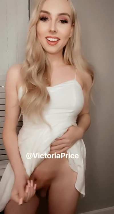 Do You Like Cute Girls In Dresses, Even If There's A Girl Cock Under<wbr>neath<wbr>?👗🤫🙊