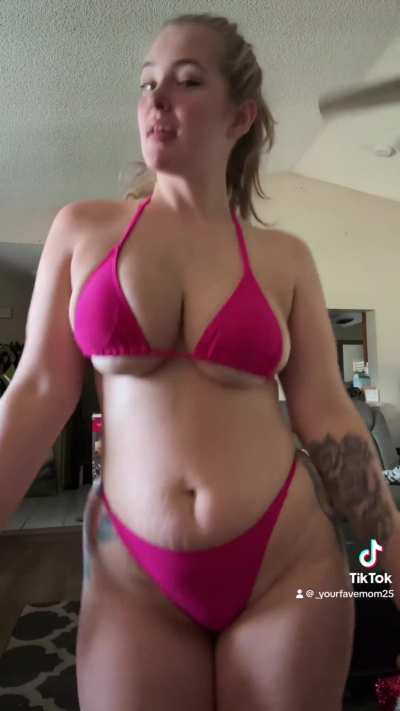 @_yourfavemom25