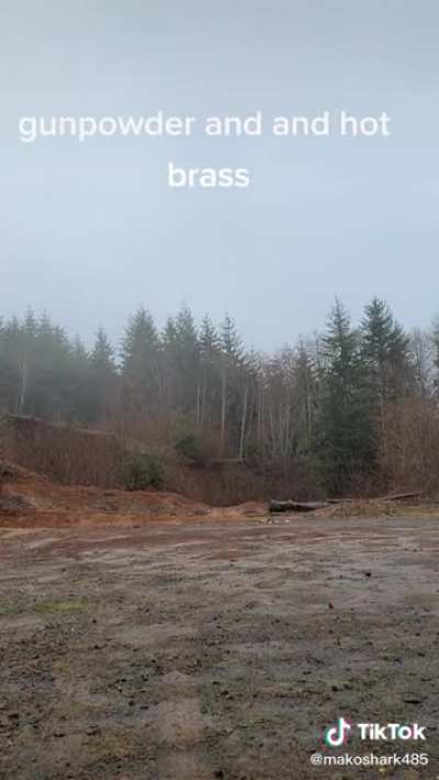 gUnPoWdEr aNd hOt bRaSs