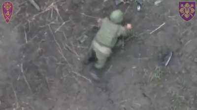 NSFW - Ukrainian drones drop VOGs on Russian infantry in the Liman direction