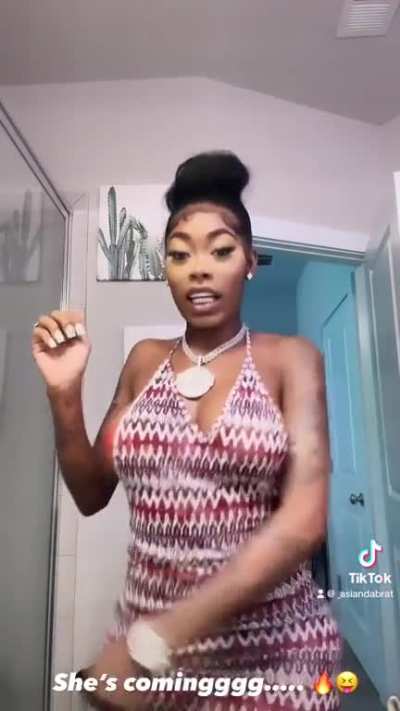 Side boob