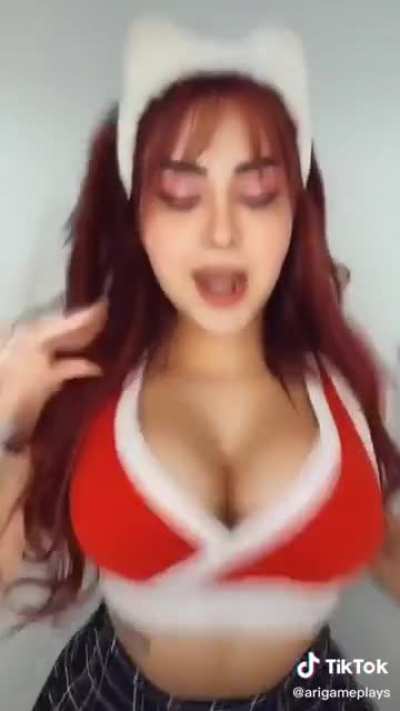 Love bimbos