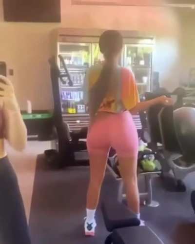 kylie jenner twerk