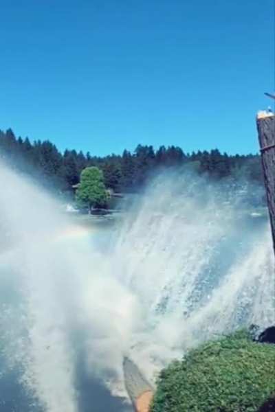 Rainbow splash