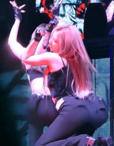 Sana - 🍑