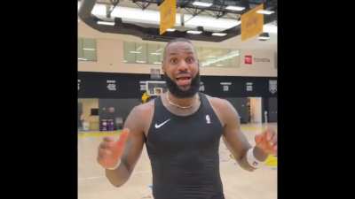 Lebron #1 Espada Fan