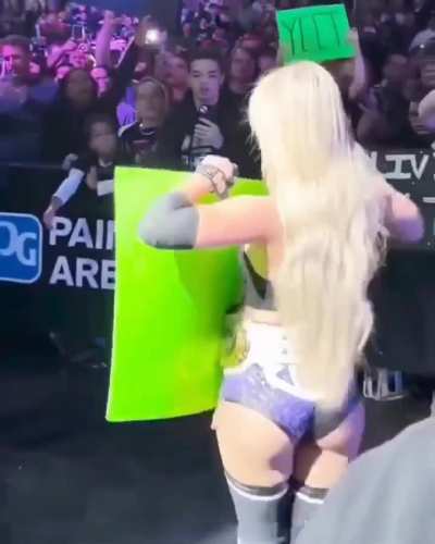 Fan Footage - Liv & Raquel