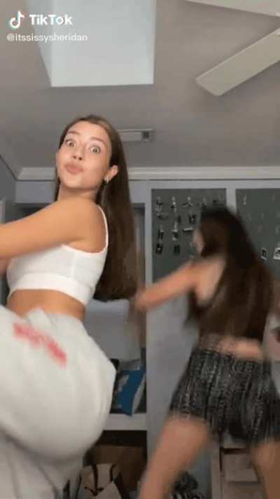 That ass 🤤🤤