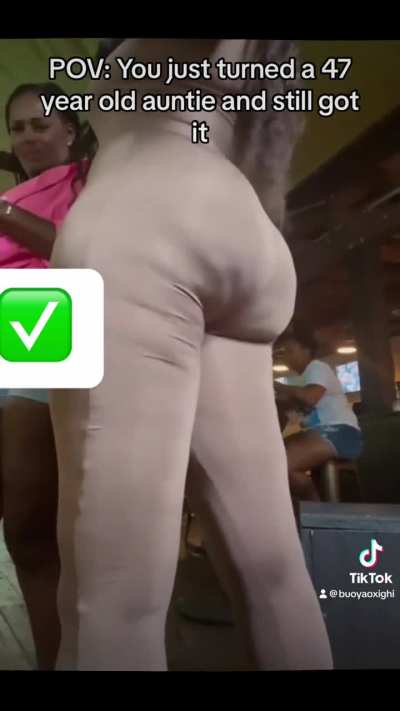 Mother of 2 ass milf ebony