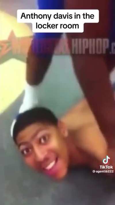 Anthony Davis getting violated