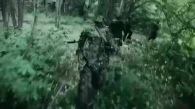 Footage of russian sof ambushing ukrainian soldiers