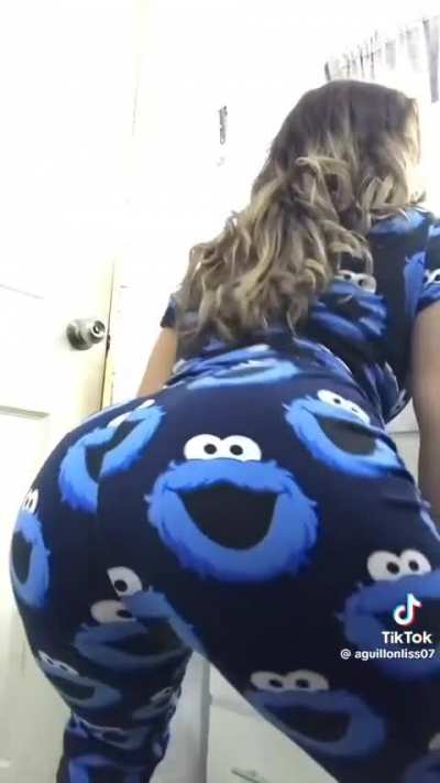Big booty @agui<wbr>llonl<wbr>iss07