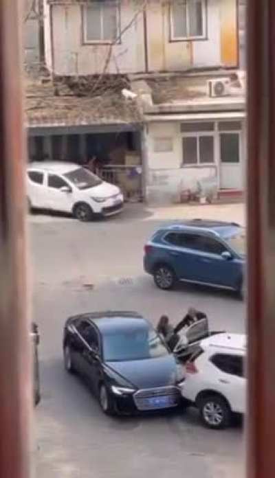 В Китае всё по жести