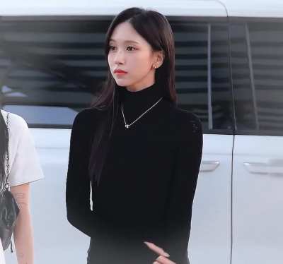230922 Mina