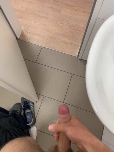 [22] Bei der Arbeit
